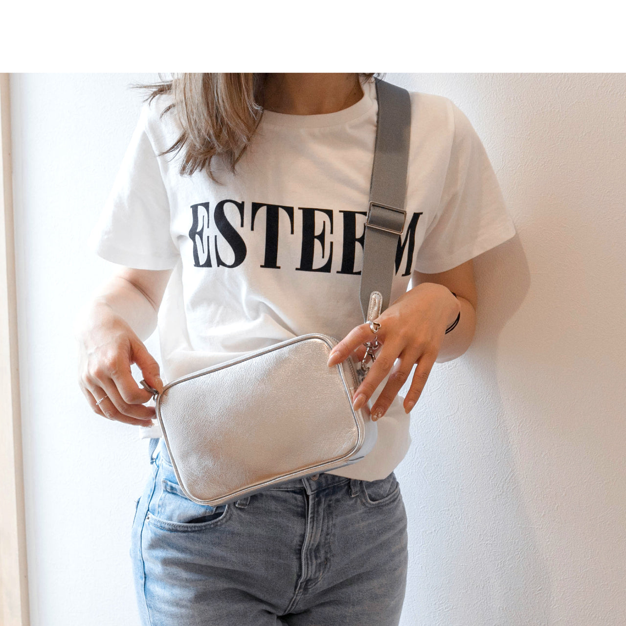 上質なソフトレザー シンプル ショルダーバッグ Tostato トスタート 本革ショルダー 大容量 牛革 ボックスバッグ イマイバッグ レザー ギフト 人気 99433