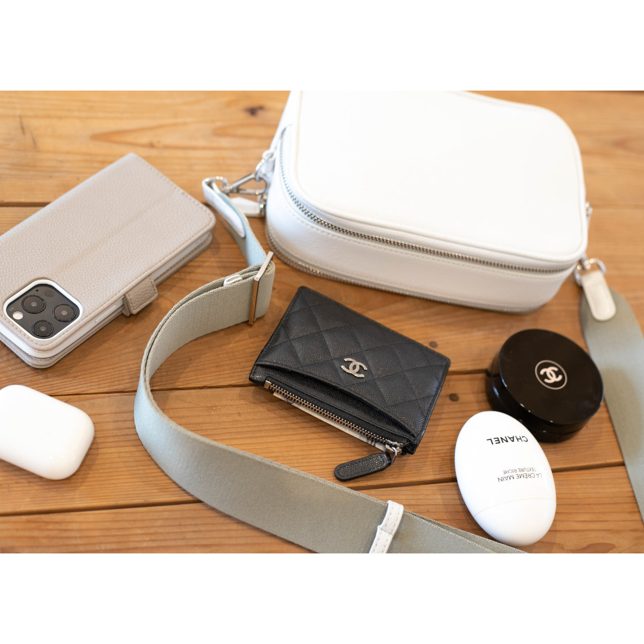 上質なソフトレザー シンプル ショルダーバッグ Tostato トスタート 本革ショルダー 大容量 牛革 ボックスバッグ イマイバッグ レザー ギフト 人気 99433