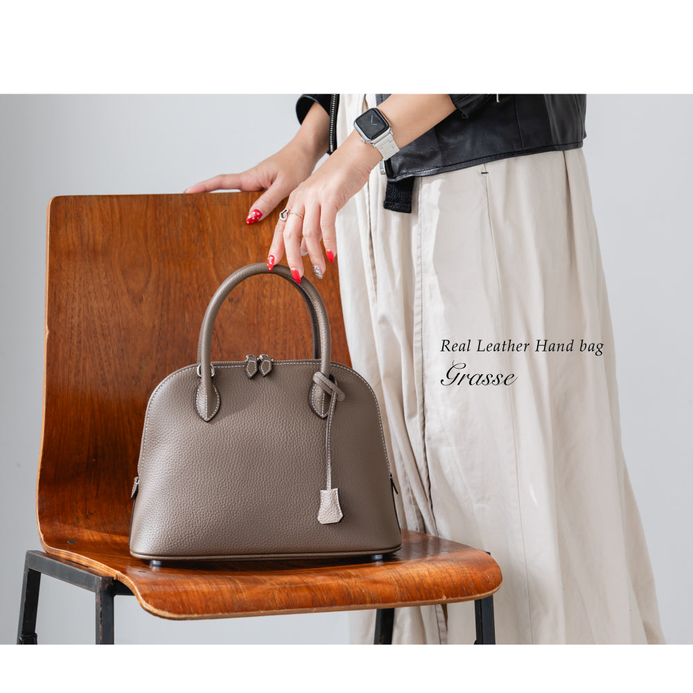 【La Closet】【特典スカーフ付き】Grasse グラースM  上質本革 ショルダーバッグ ハンドバッグ 上質 本革  斜め掛け マイボリードイ ブガッティ 普段使い 入学式 卒業式  贈り物 人気  イマイバッグ かわいい 99-3016