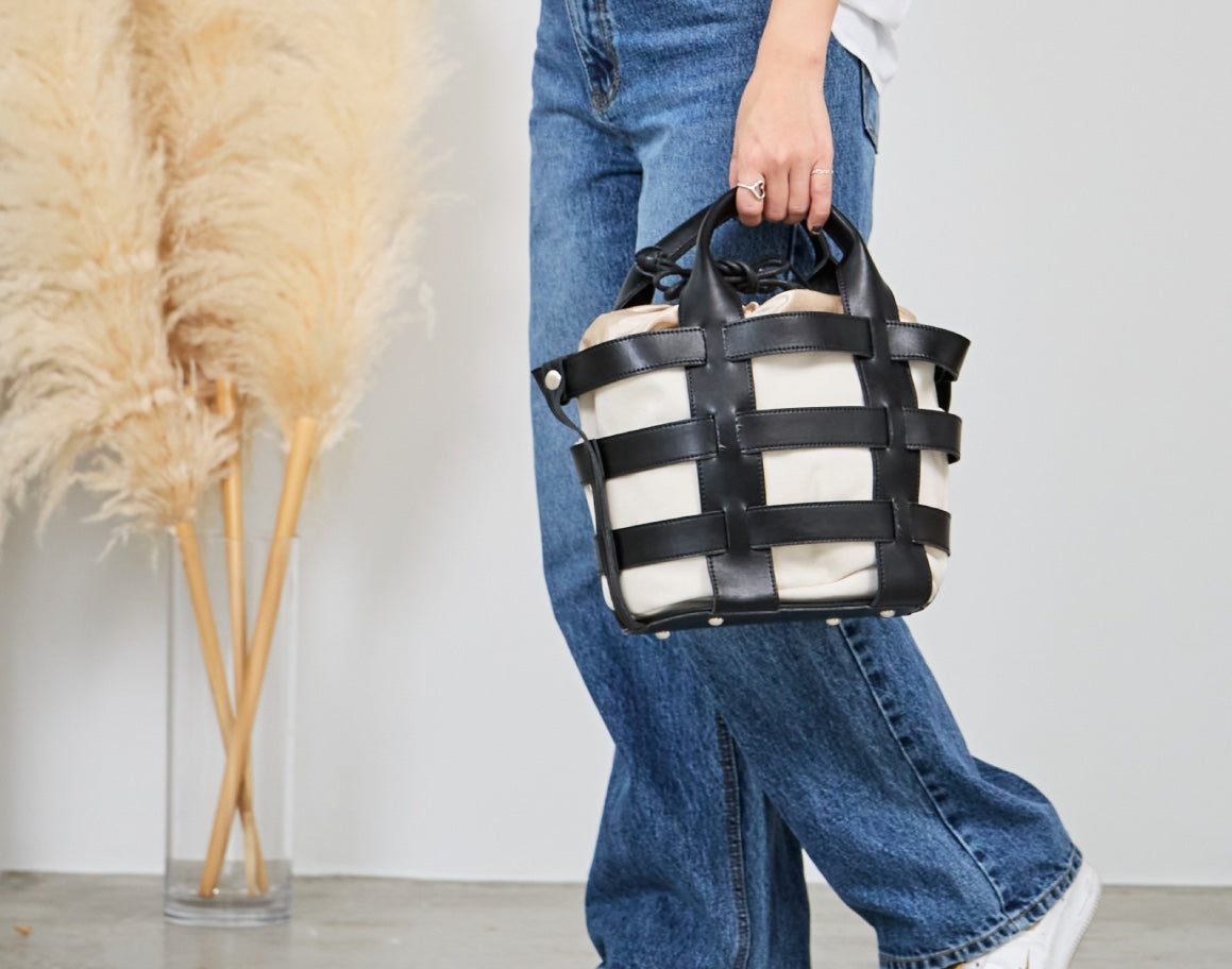 【La Closet】Lisbon リスボン 【ポーチ2個付き】革かごバッグ キャンバス ファー 巾着ポーチ レオパード 豹柄 ファーバッグ ボア もこもこ バッグ 軽量 大人 おしゃれ 通勤バッグ 通学 春夏 秋冬 99-3002